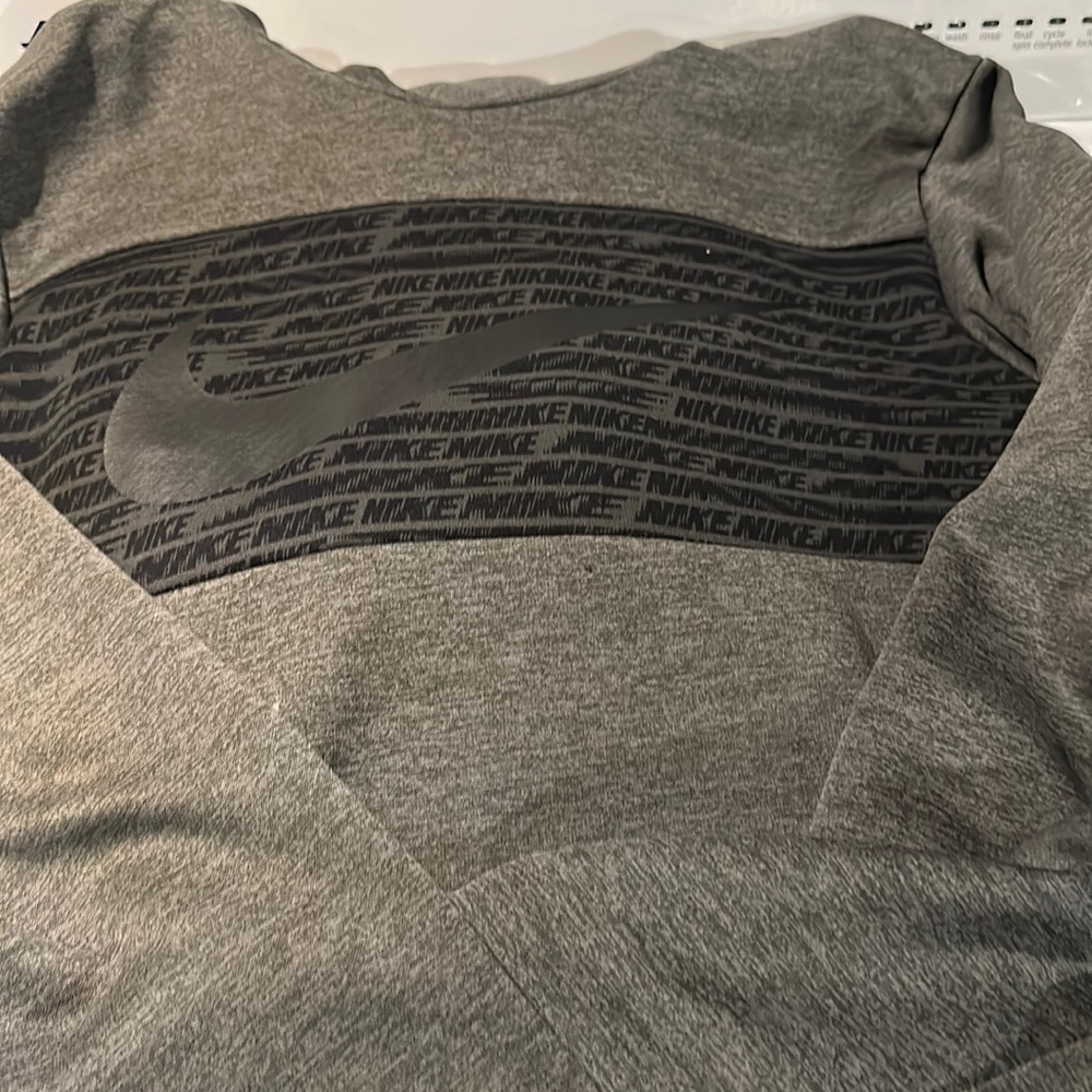 Black Nike Dri-Fit hoodie - men’s - size Medium